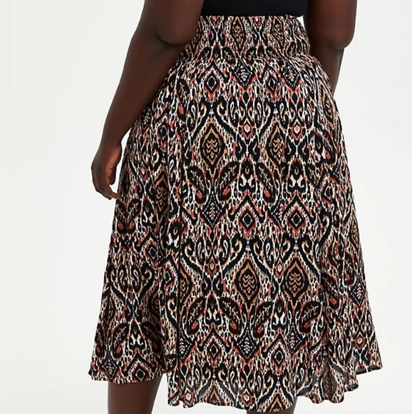 Ikat Smocked Waist Crinkle Tea Length Skirt - Picture 3 of 5